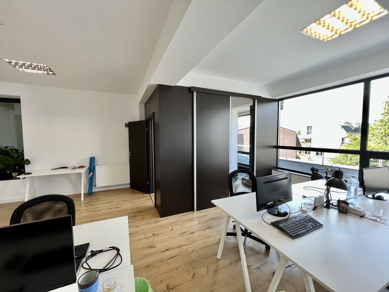 Dorobanti, Beller spatiu in cladire de birouri 2016, singur pe etaj